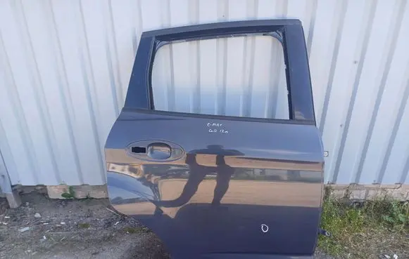 Rear door