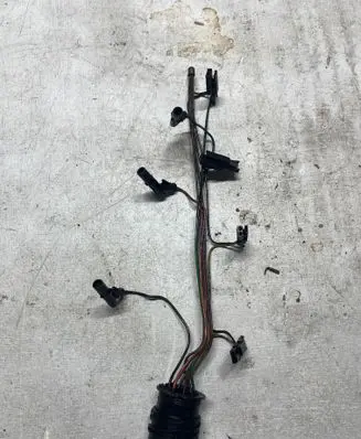 Volkswagen Touran I Fuel injector wires 03G906238