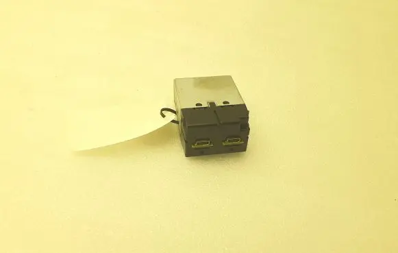 Volvo XC40 USB socket connector P31682676 41049760