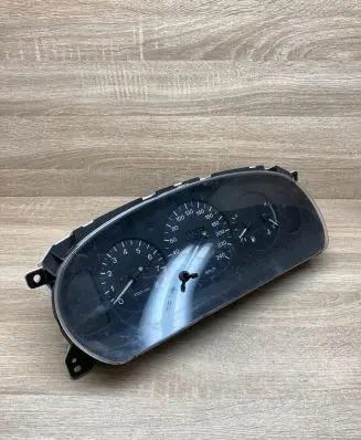 Volkswagen PASSAT B6 Speedometer (instrument cluster) MazdaXedos6