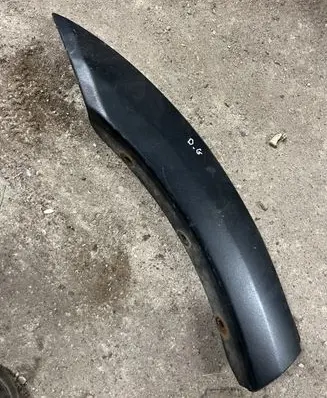 Opel Frontera B Rear arch trim