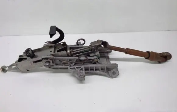Ford Focus Steering wheel axle