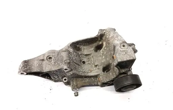 BMW 1 E81 E87 Generator/alternator bracket 1116780263902 13992010
