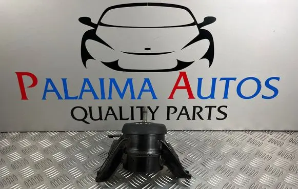 KIA Optima Engine mount bracket