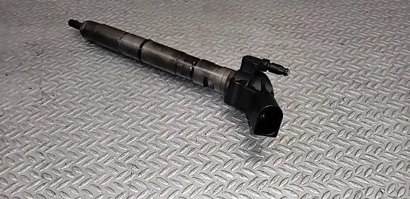 Audi A6 S6 C6 4F Fuel injector 059130277Q 0445115004
