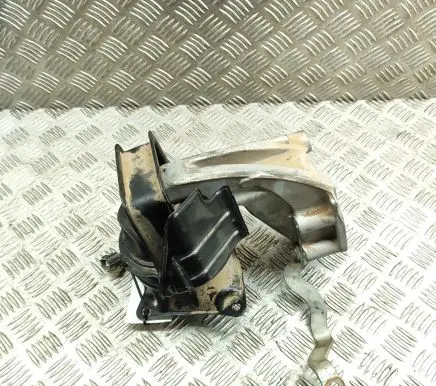 Honda Odyssey Engine mount bracket 50810THRA02