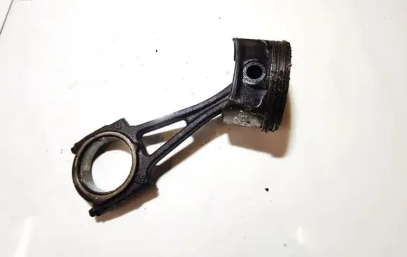 Opel Corsa D Piston with connecting rod