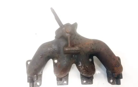 Opel Omega B1 Exhaust manifold 90281560