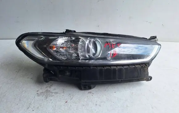 Ford Mondeo MK V Headlight/headlamp DS7313W029BE 89906733 L9000294I