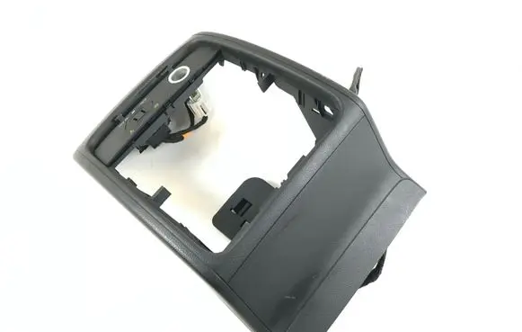 Volkswagen Touareg II Other center console (tunnel) element 7P6907155D 7P6864299