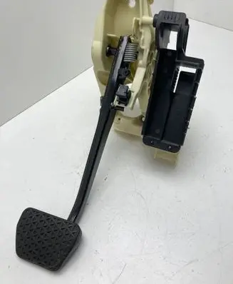 BMW 5 F10 F11 Brake pedal 9144254