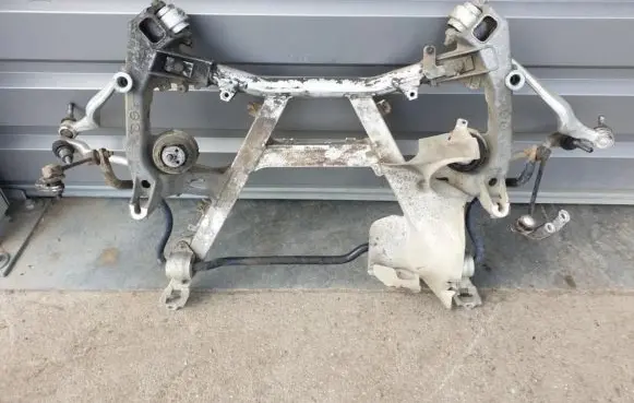 BMW 5 E39 Front subframe 4206762564