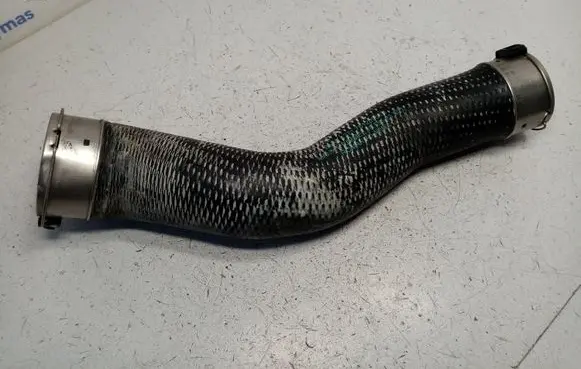 BMW 5 F10 F11 Intercooler hose/pipe 13717612095 13718672108
