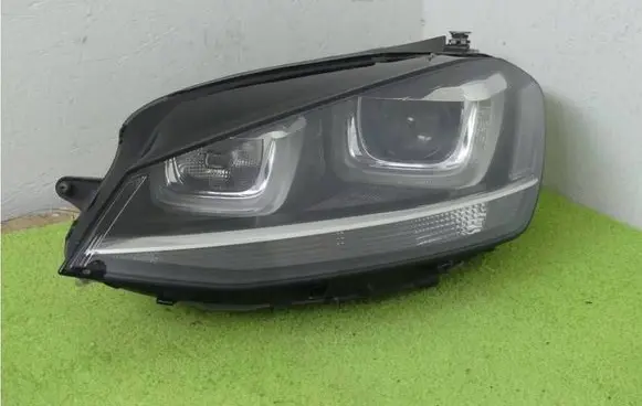 Volkswagen Golf VII Headlight/headlamp 5G1941033