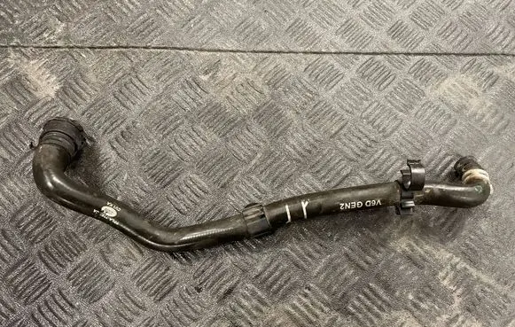 Land Rover Range Rover L405 Engine coolant pipe/hose FPLA7752CA