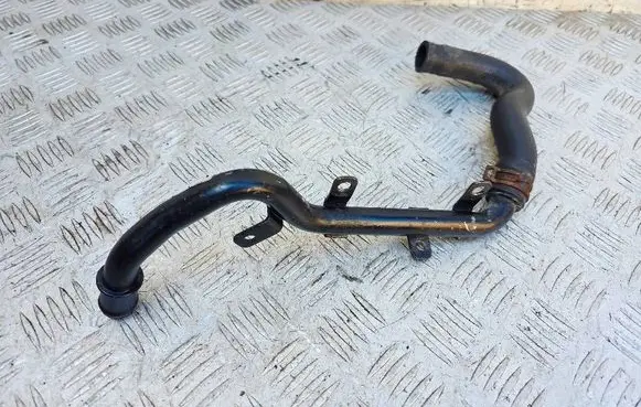Audi A8 S8 D3 4E Engine coolant pipe/hose 4E0121485F