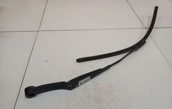 KIA Ceed Front wiper blade arm