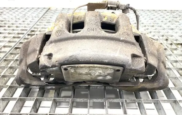 Volkswagen Transporter - Caravelle T5 Front brake caliper 