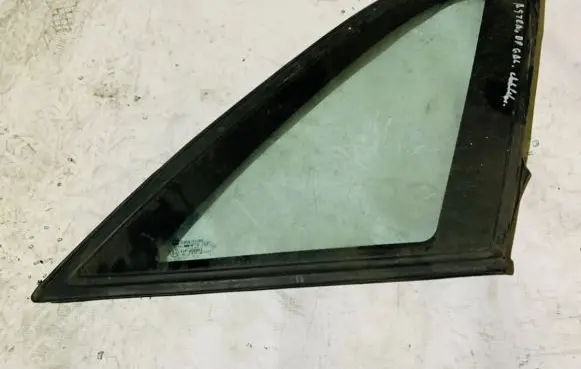 Opel Astra F Rear side window 