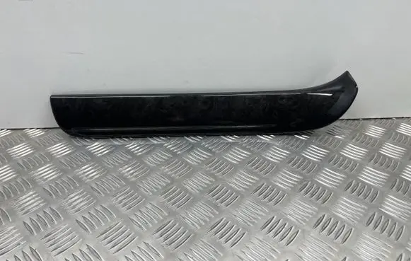 Dodge Durango III Panel trim X70005302BE