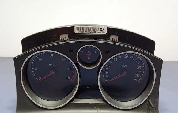 Opel Zafira B Speedometer (instrument cluster) 13308999