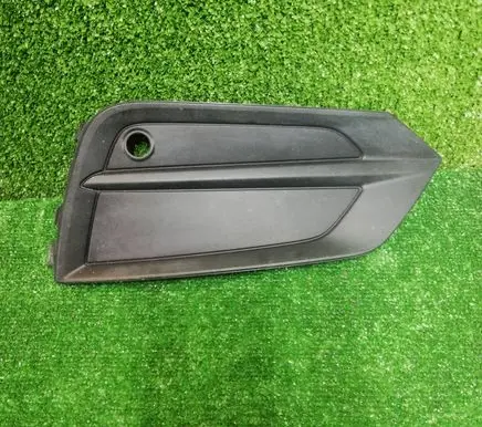 Volvo XC60 Front bumper lower grill 31425188