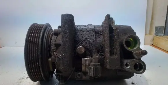 Renault Laguna II Air conditioning (A/C) compressor (pump)