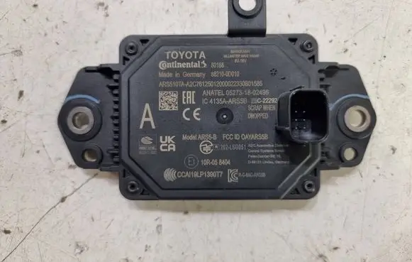 Toyota Yaris Cross Distronic sensor radar 882100D010