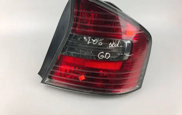 Subaru Legacy Rear/tail lights 22020806 220-20806