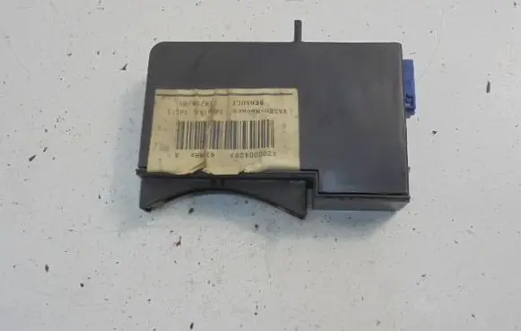Renault Laguna II Ignition key card reader 8200004283