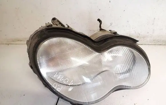 Mercedes-Benz C W203 Headlight/headlamp a2038200261