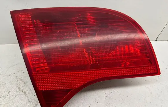 Audi A4 S4 B7 8E 8H Tailgate rear/tail lights 8E9945093 ULO749001 484501