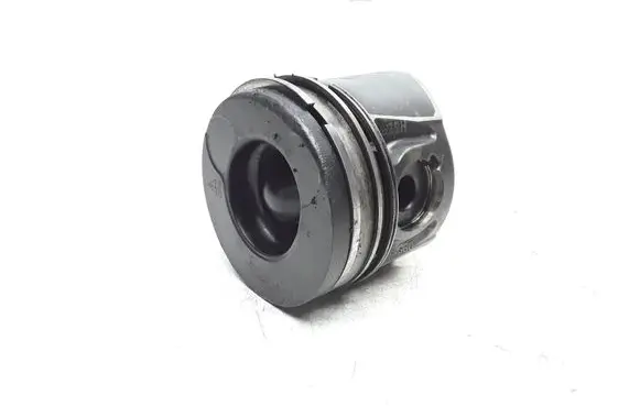 Volvo V70 Piston 