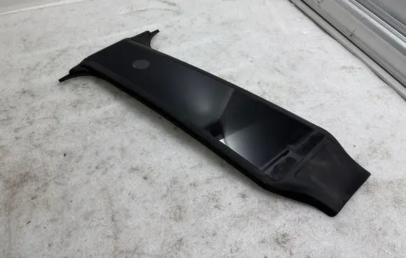 Tesla Model Y (B) Pillar trim (exterior) 150688600H 110061900C 151625800E