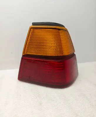 Volkswagen PASSAT B2 Rear/tail lights 321945112T