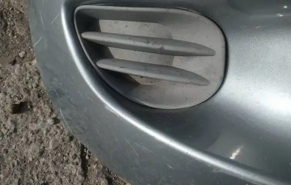 Toyota Yaris Front bumper lower grill