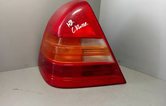 Mercedes-Benz C W202 Rear/tail lights 2028200164