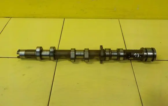 Audi A4 S4 B7 8E 8H Camshaft 06E109102AK