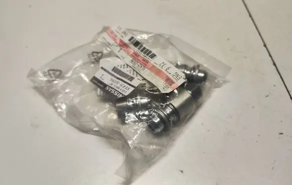 Infiniti G37 Anti-theft wheel nuts and lock ke40989096 GD31020201