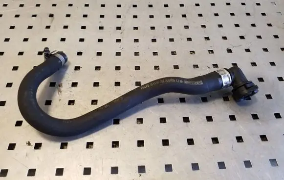 Volvo XC90 Engine coolant pipe/hose 30745337