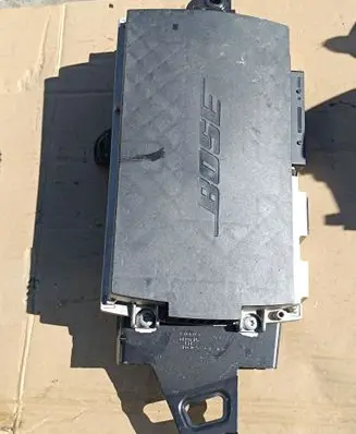 Audi Q7 4L Sound amplifier 4L0035223J