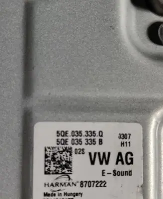 Volkswagen Golf VIII Engine control unit/module 5QE035335Q 5QE035335B