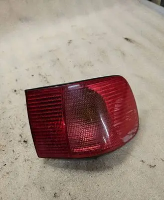 Audi A8 S8 D2 4D Rear/tail lights R292902