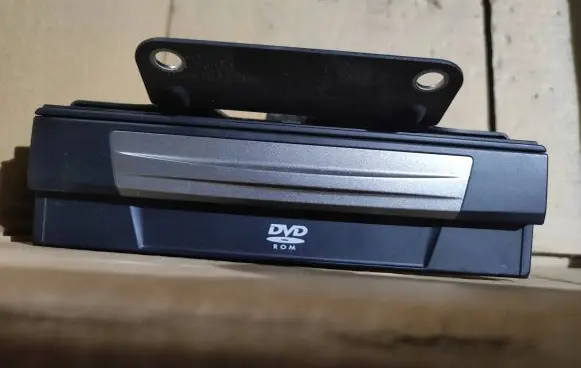 Mazda 6 CD/DVD changer CNVM4270A 35050