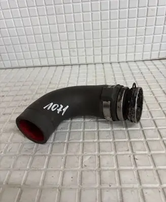 Opel Vivaro Intercooler hose/pipe MANC0107402