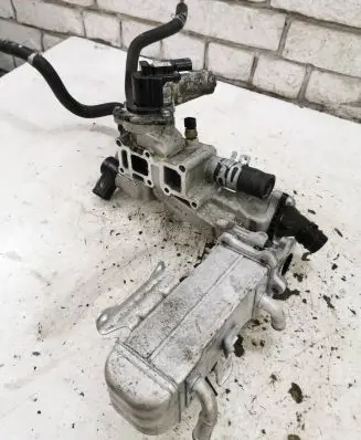 Hyundai Santa Fe EGR valve 284002F910 19E290091