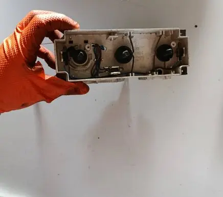 Audi 80 90 B3 Climate control unit 893819045C