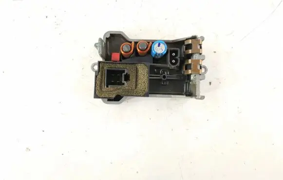 Mercedes-Benz E W211 Heater blower fan relay 2308216351 2308216451