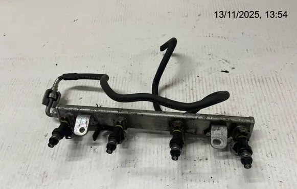 Nissan Qashqai+2 Fuel main line pipe