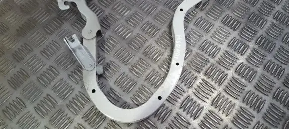 Hyundai Sonata Tailgate/trunk/boot hinge